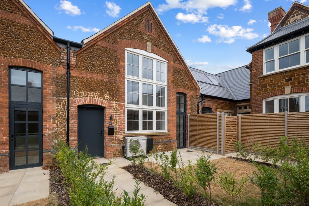 Property photo 1 of 6 Plot 7 - External