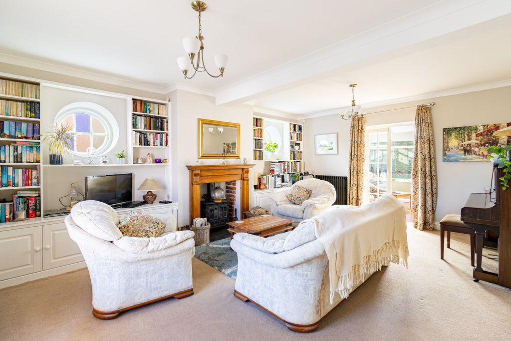Property photo 3 of 37 5330756
