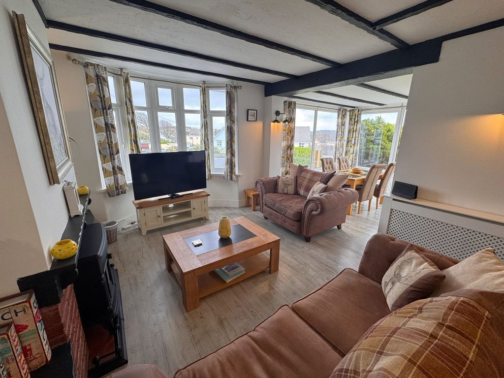 Property photo 3 of 19 Photo 18