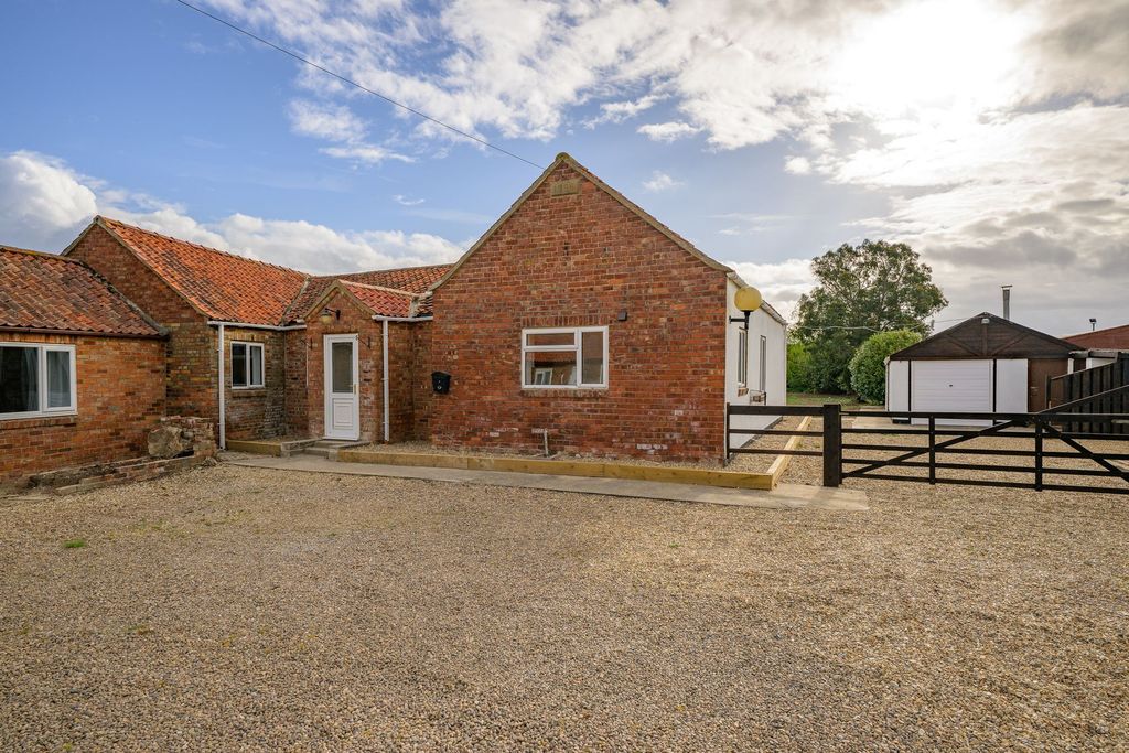 Property photo 1 of 30