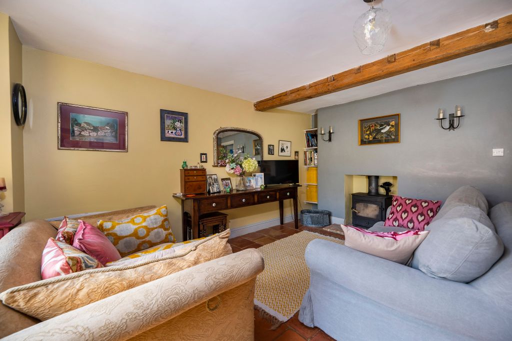 Property photo 2 of 24