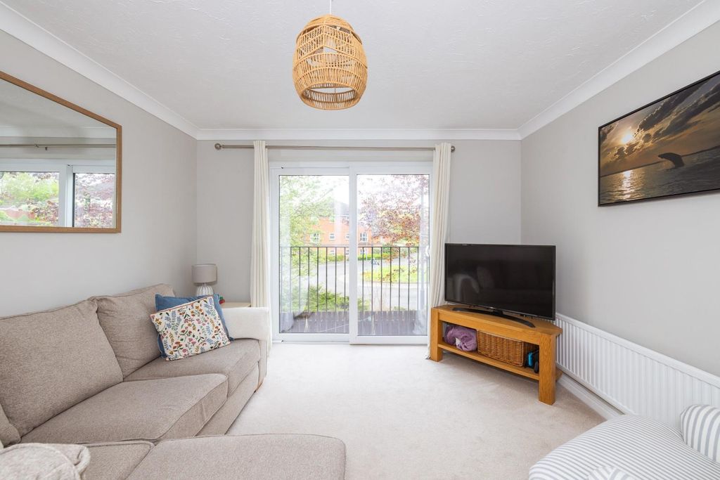 Property photo 1 of 33 Char4874.Jpg