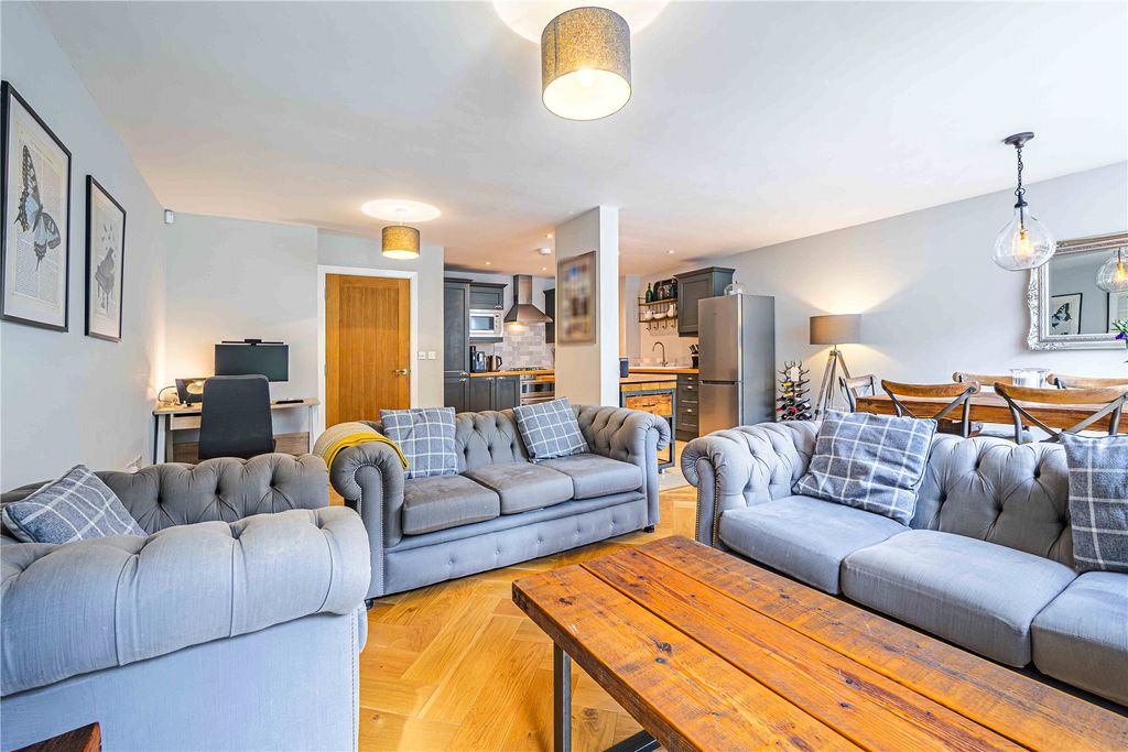 Property photo 3 of 24 Picture No. 65