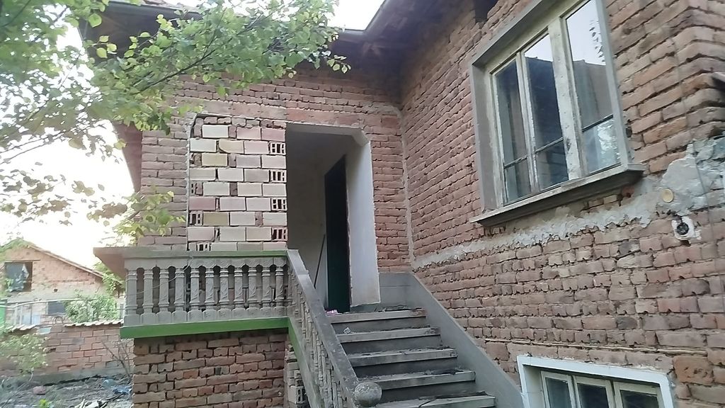 Property photo 1 of 5