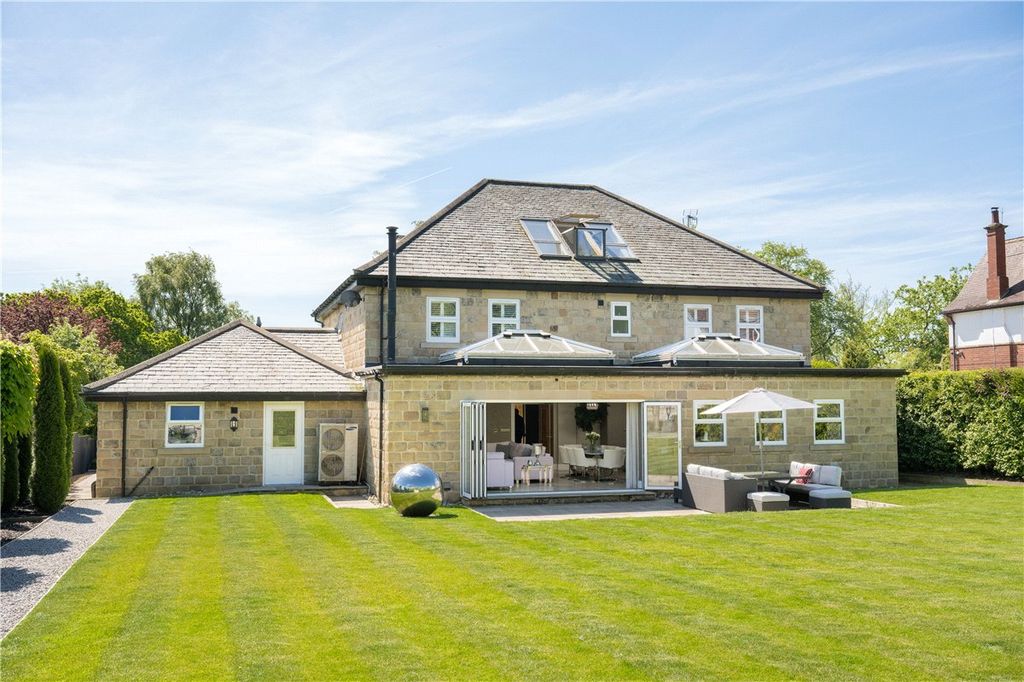 Property photo 2 of 17 Picture No. 22