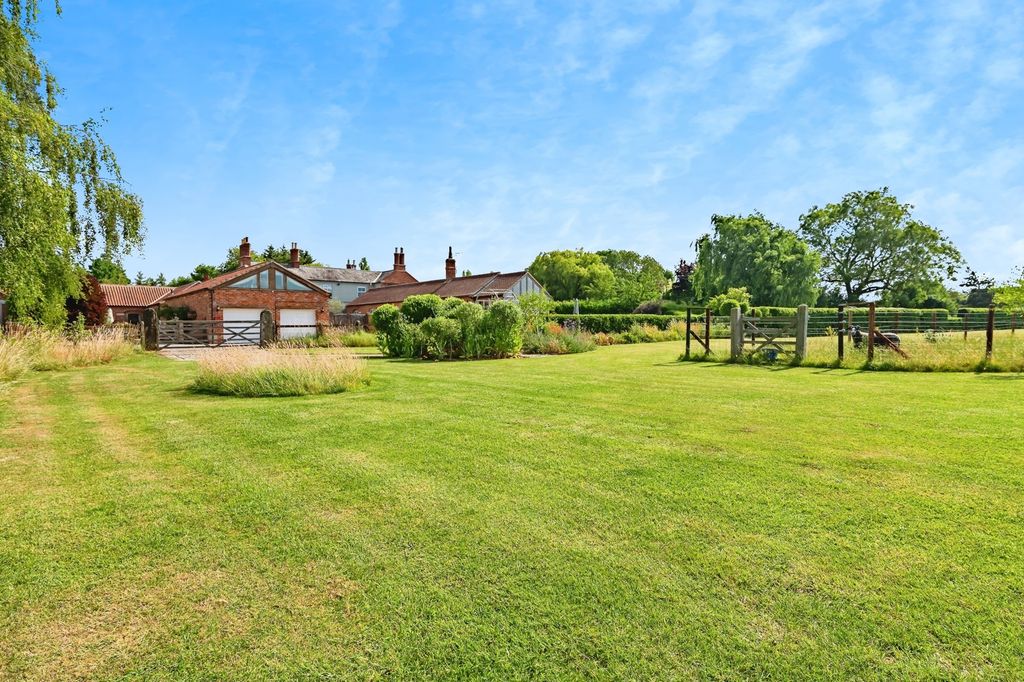 Property photo 1 of 17 Land