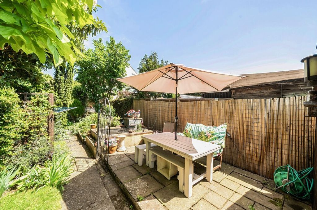 Property photo 2 of 24