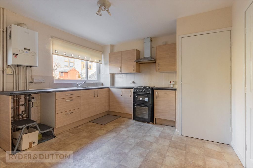Property photo 2 of 15 Kitchen Diner