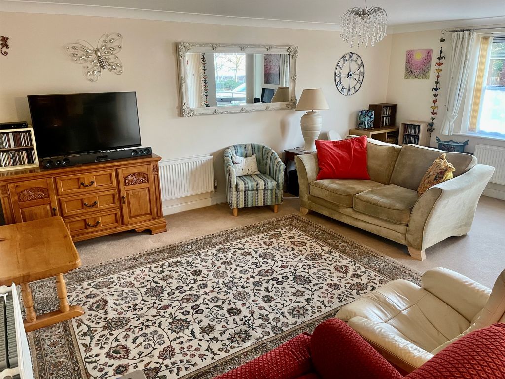 Property photo 2 of 16