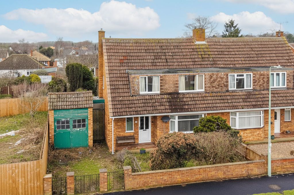 Property photo 1 of 11