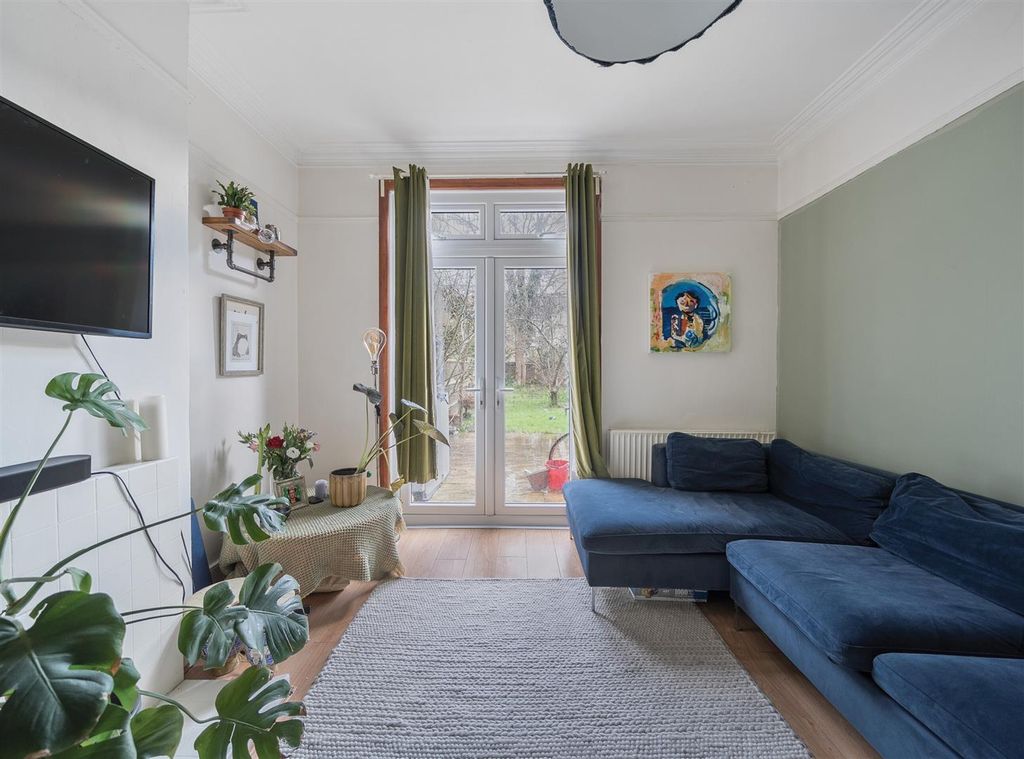 Property photo 3 of 13 19647445 (11).Jpg