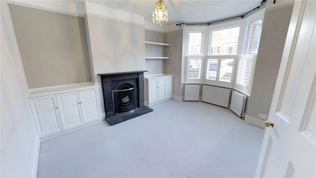 Property photo 2 of 16 Picture No. 08