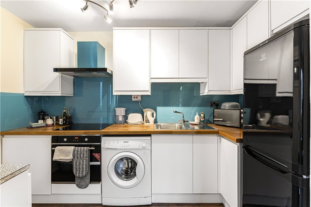 Property photo 2 of 17 Kitchen