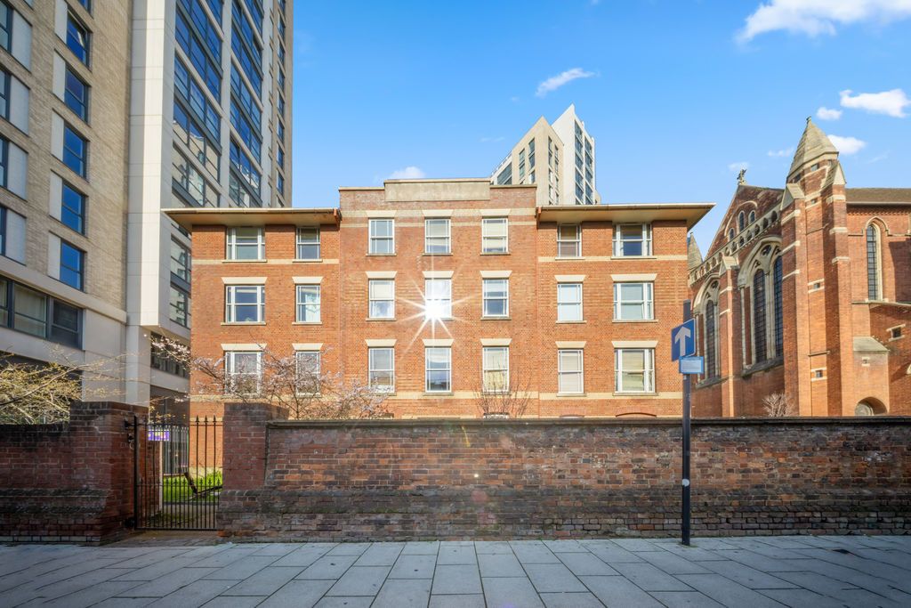 Property photo 2 of 10 Photo 9