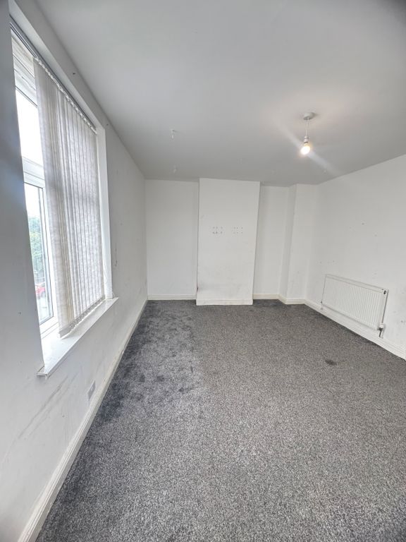 Property photo 2 of 7 Lounge