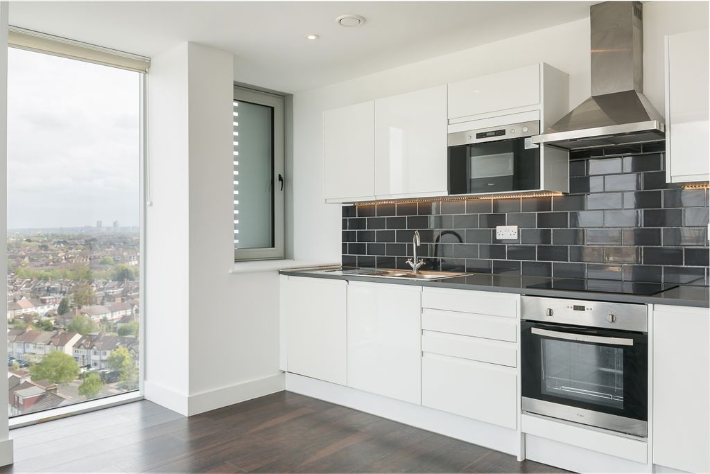 Property photo 1 of 12 1-4