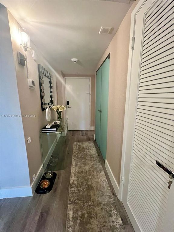 Property photo 3 of 18 <Alttext/>