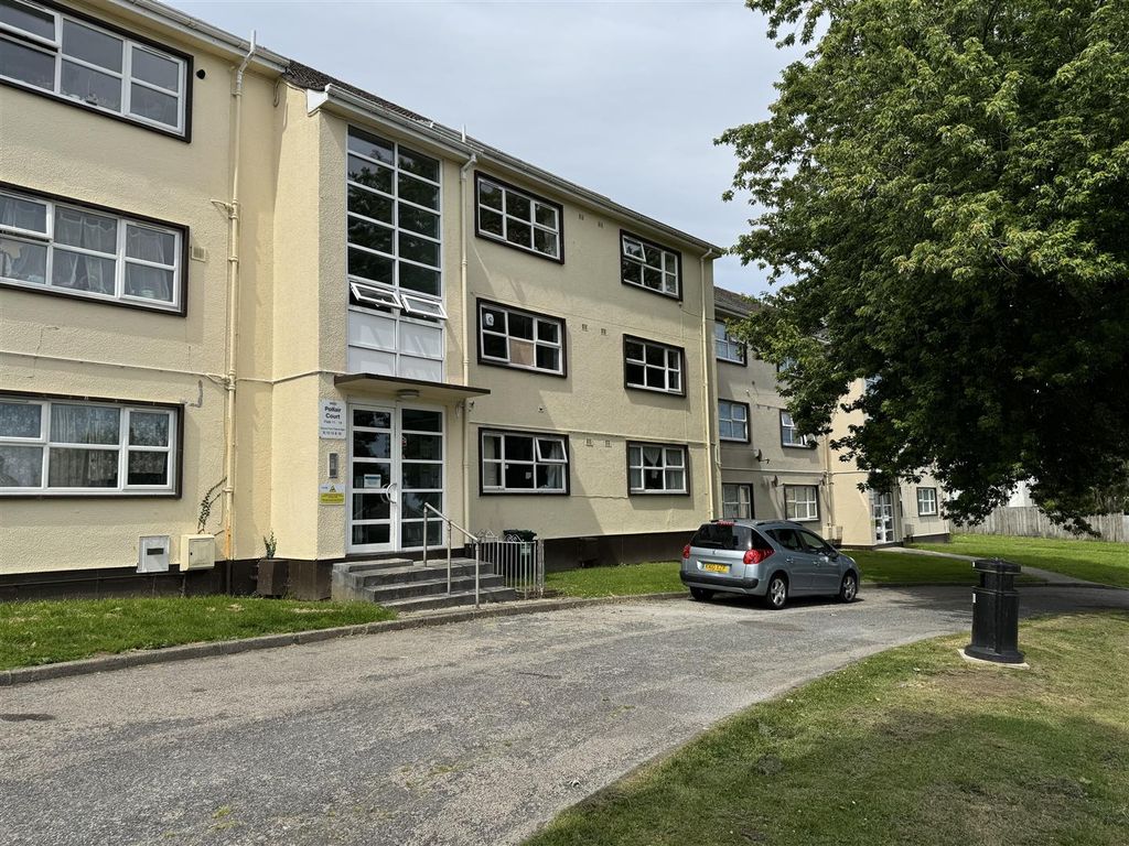 Property photo 1 of 12 Main Building