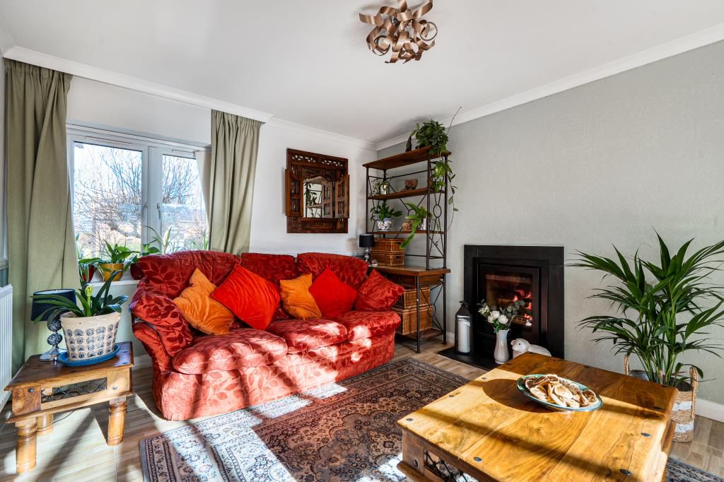 Property photo 3 of 23 Reception