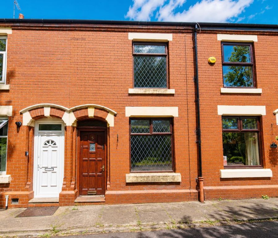 Property photo 1 of 2