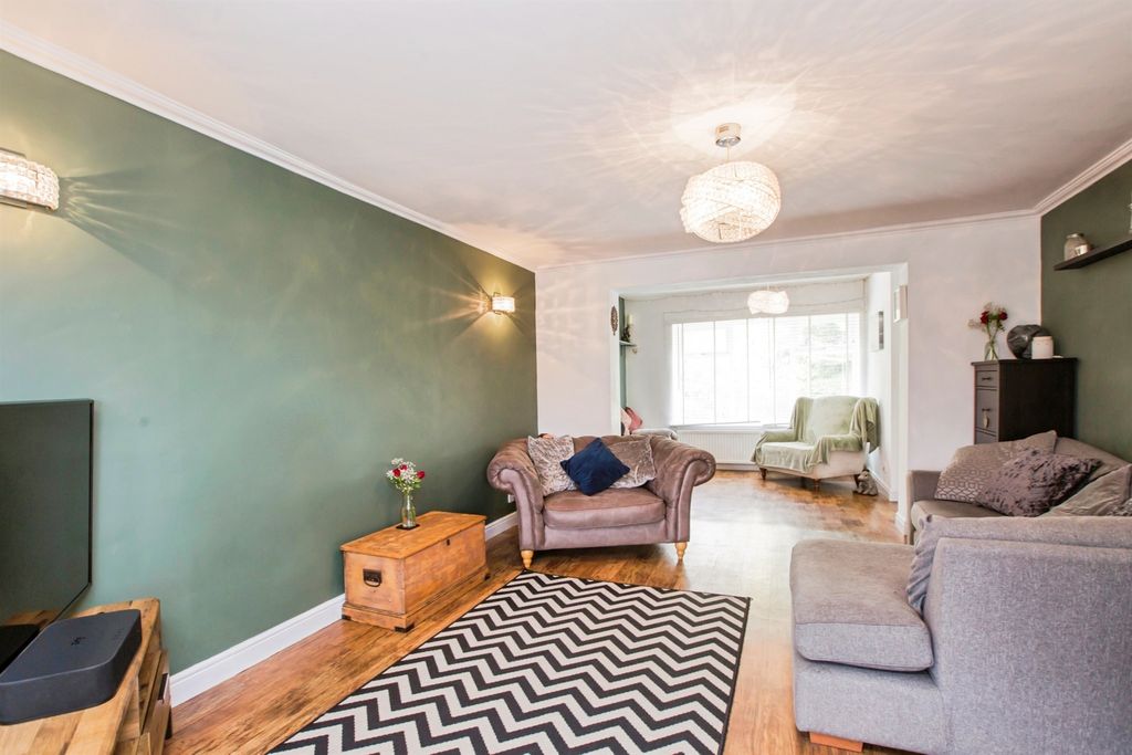 Additional image 5 of 5 bed detached house for saleWillowfield Crescent, Halifax HX2