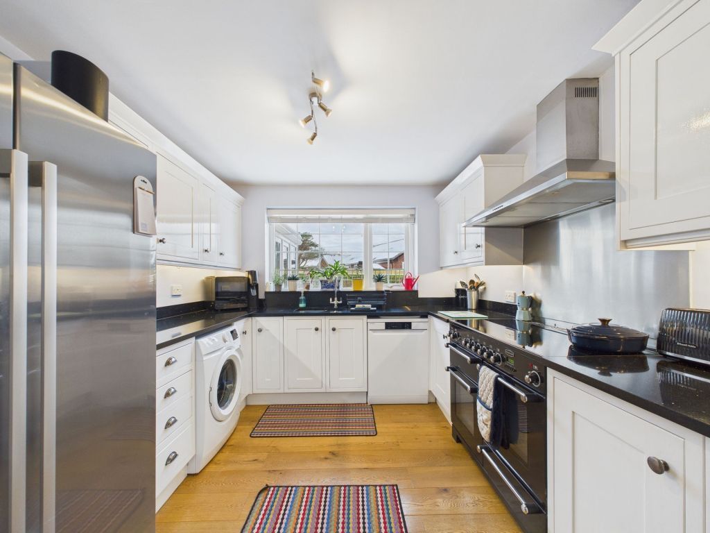 Property photo 3 of 24