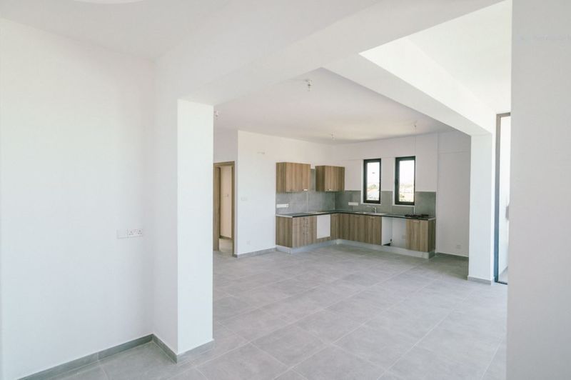 Property photo 2 of 17 Open Plan