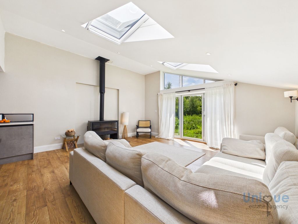 Additional image 5 of 4 bed flat for saleMoss House Lane, Westby PR4