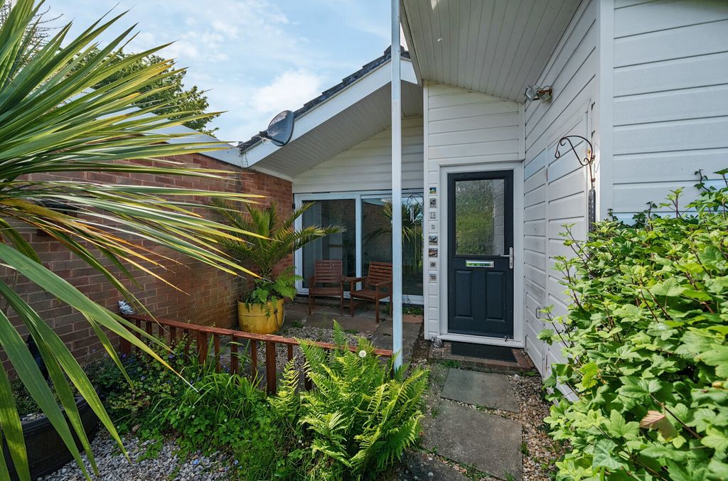 Property photo 1 of 18 1457823-3-6A076F7...