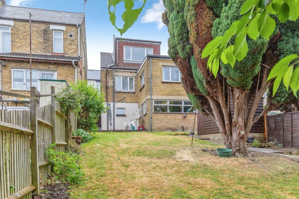 Property photo 1 of 16 Pbox-Img.Jpg