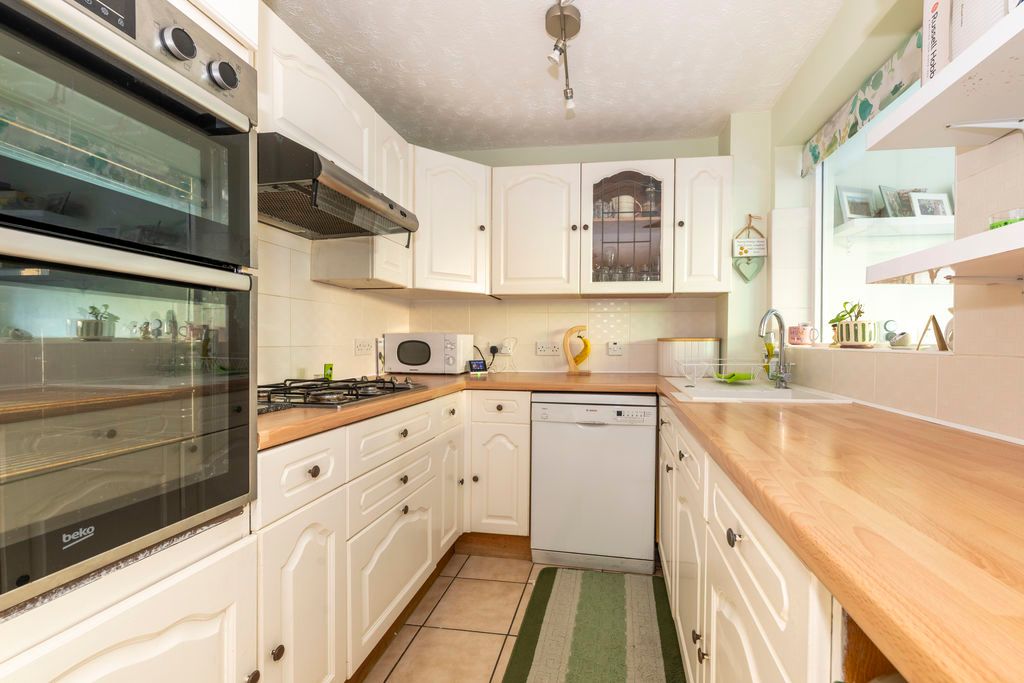 Property photo 3 of 20 Photo 11