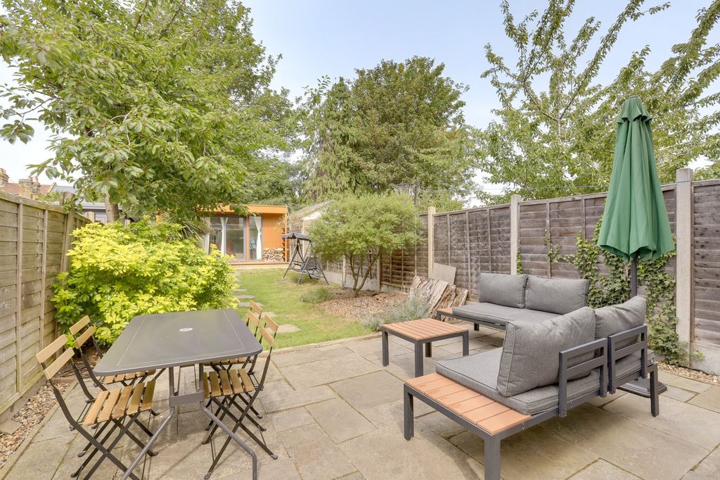 Property photo 2 of 15