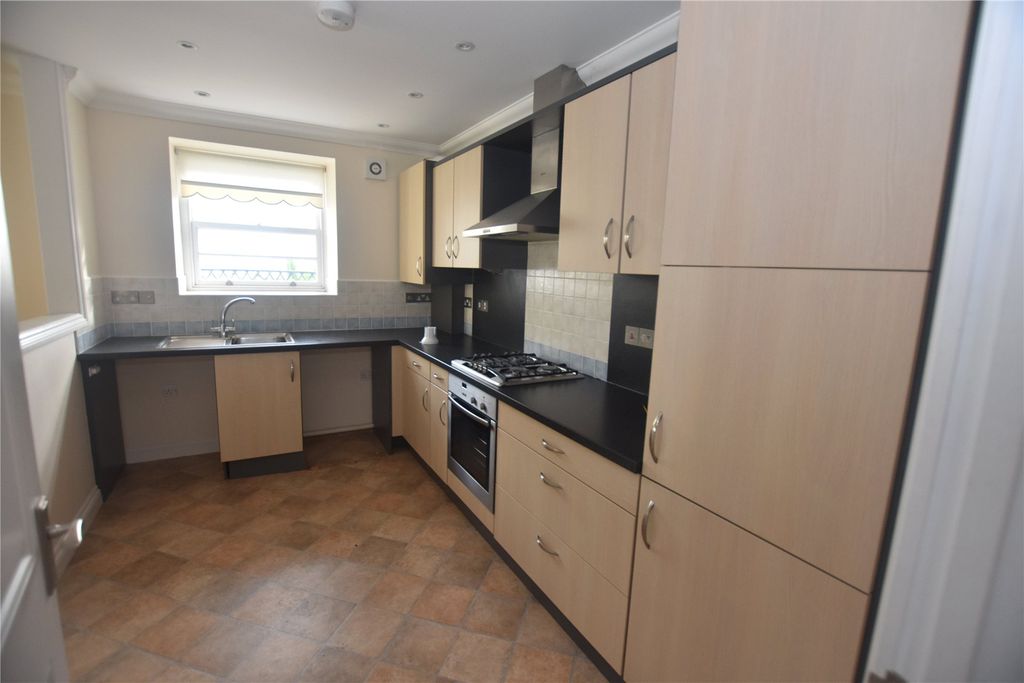 Property photo 3 of 11 Picture No. 10