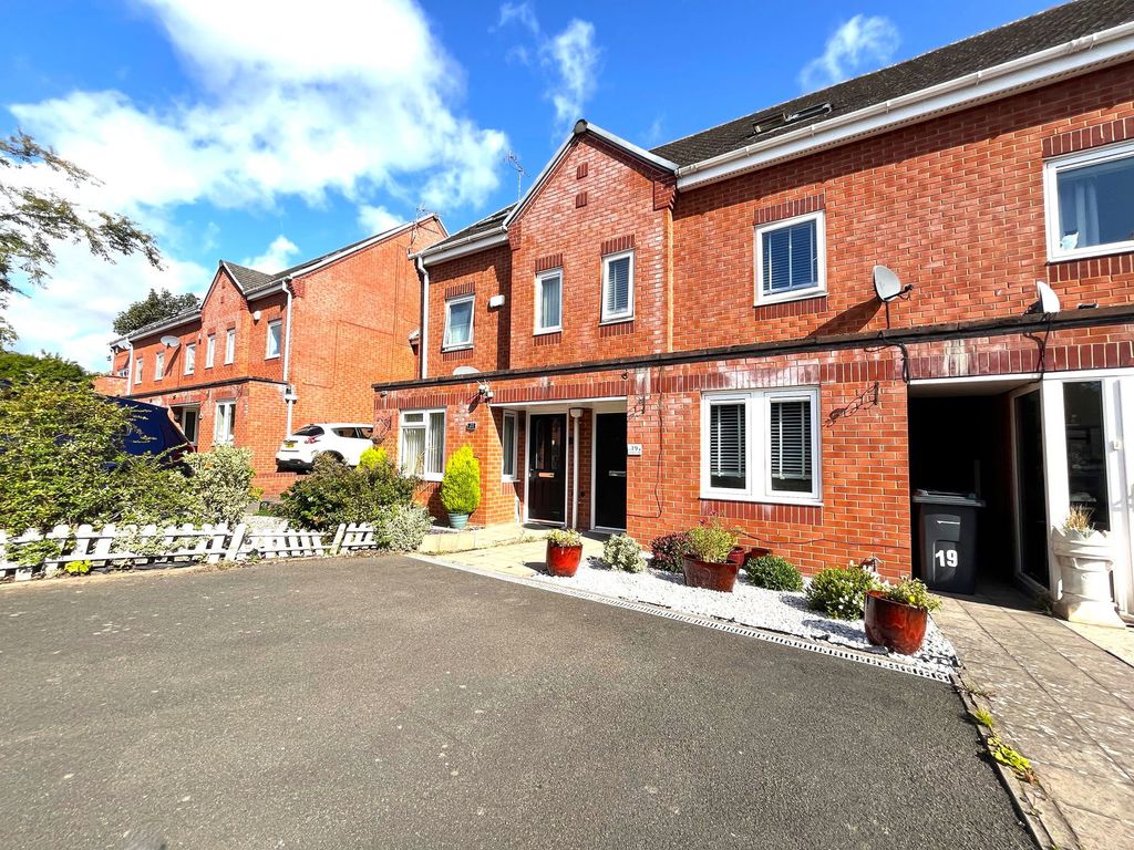 Property photo 1 of 31