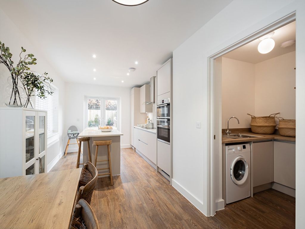 Property photo 2 of 5