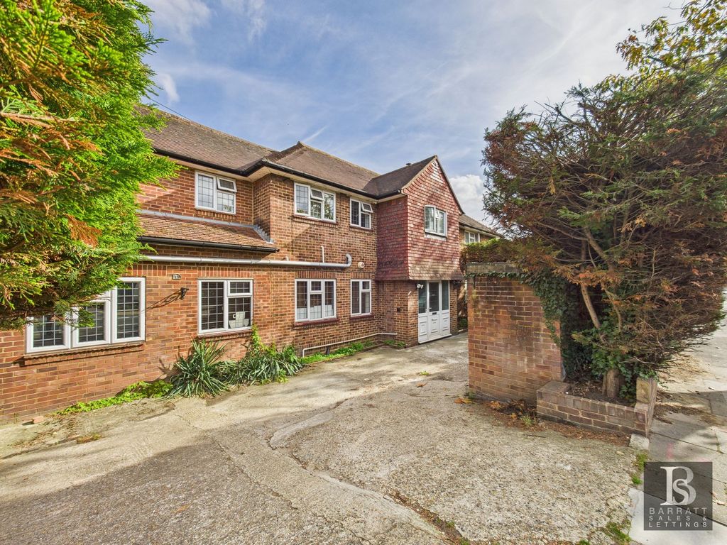 Property photo 1 of 36