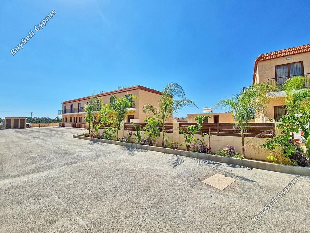 Property photo 1 of 35