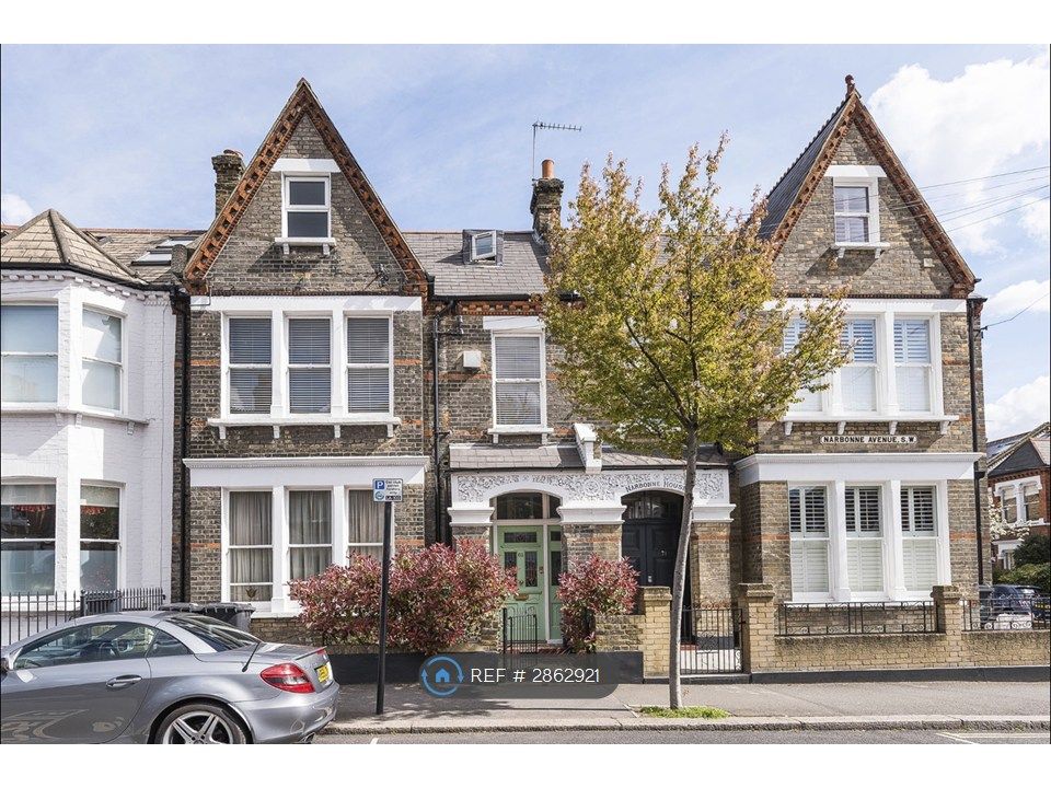 Property photo 2 of 14 Exterior View