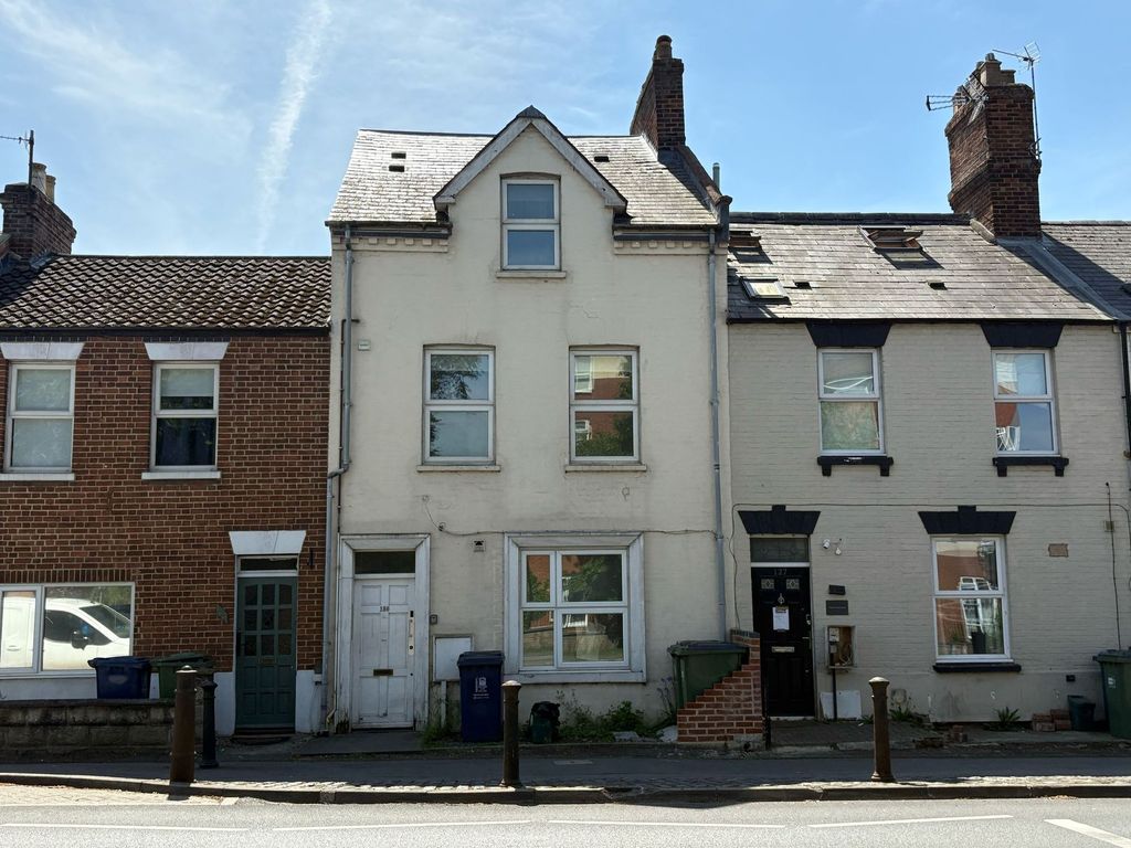 Property photo 2 of 7