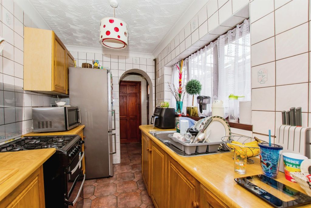 Property photo 2 of 17