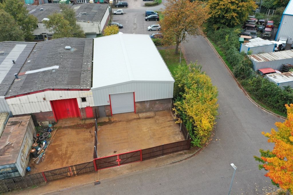 Property photo 1 of 11 Photo 4