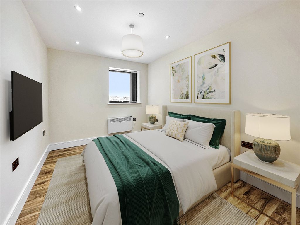 Property photo 3 of 8 Picture No. 13