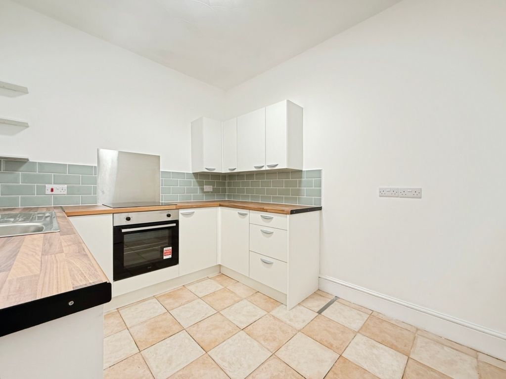 Property photo 3 of 24 4377434
