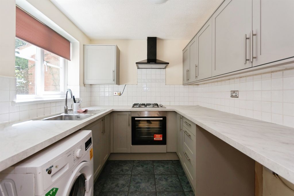 Property photo 3 of 29