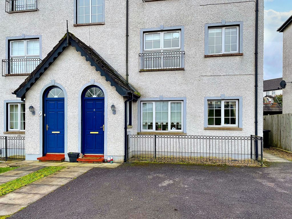 Property photo 2 of 8