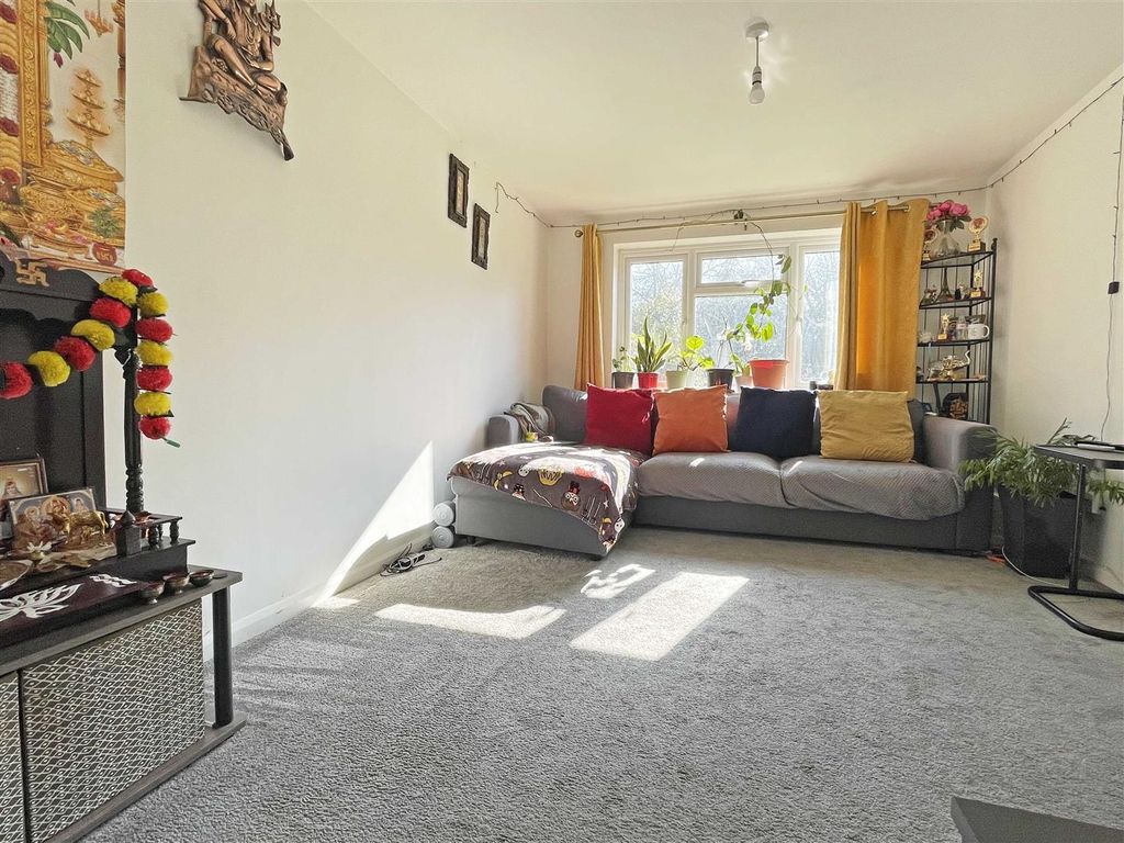 Property photo 3 of 15 L2.Jpg