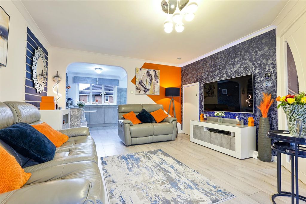 Property photo 3 of 22 3