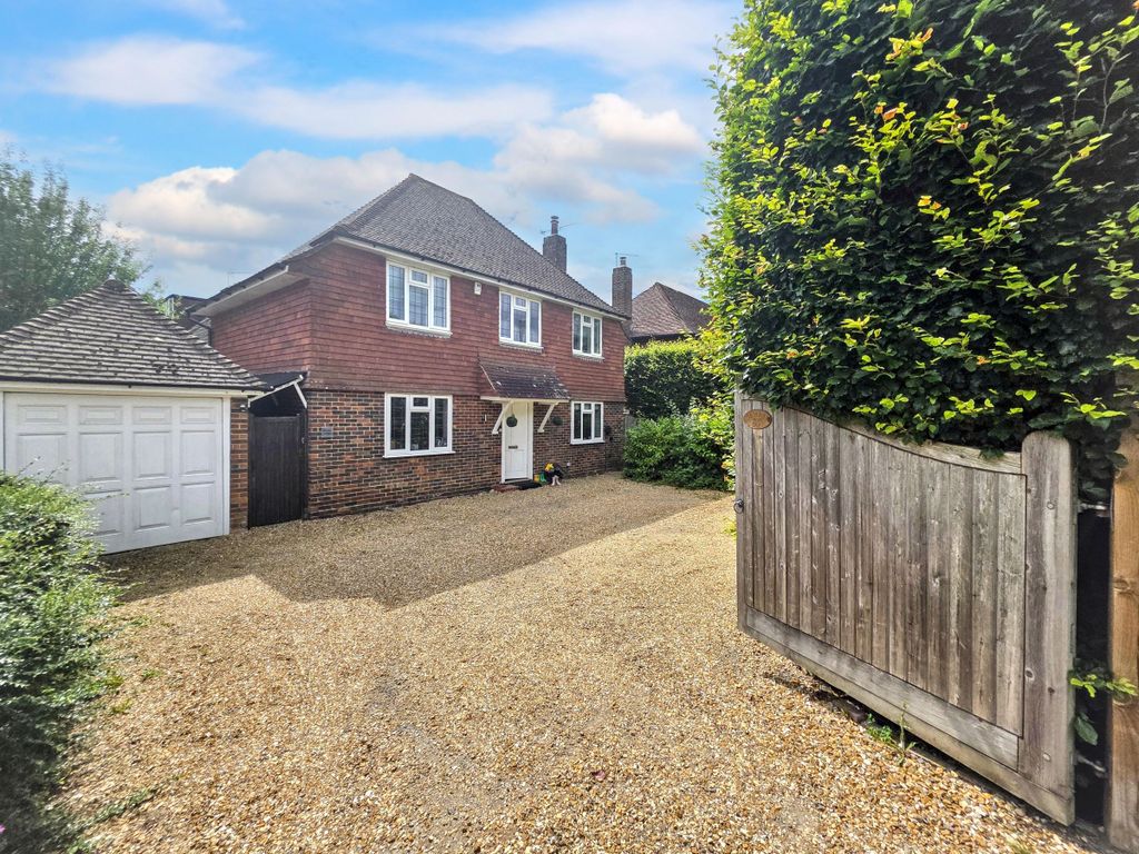 Property photo 1 of 28
