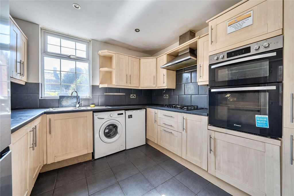 Property photo 2 of 16 Picture No. 07