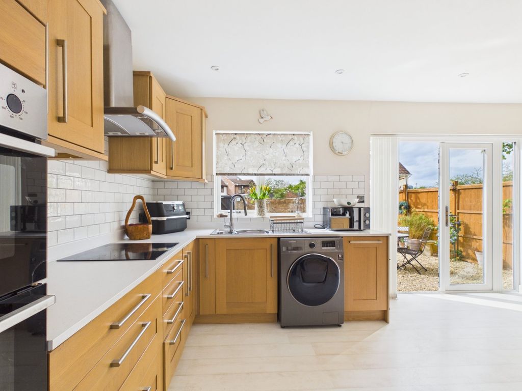 Property photo 3 of 17 Picture No. 16